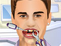 Джастин Бибер у стоматолога