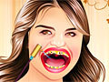 Селена Гомес у дантиста