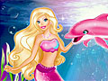 Принцесса ухаживает за дельфином